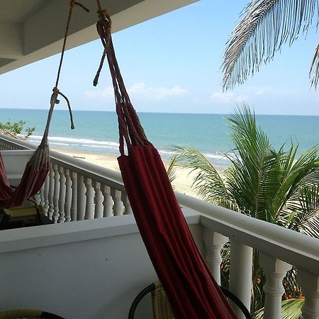 Hotel Emblema Playa Manzanillo ภายนอก รูปภาพ