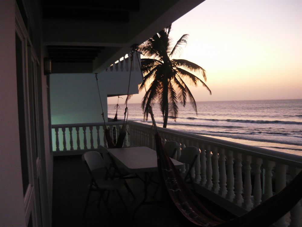 Hotel Emblema Playa Manzanillo ภายนอก รูปภาพ